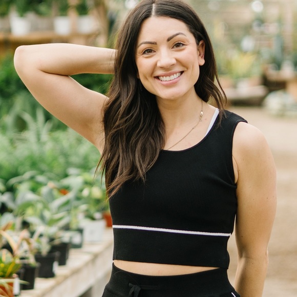 Zyia Black Piping Classy Sweater Tank - Picture 8 of 8